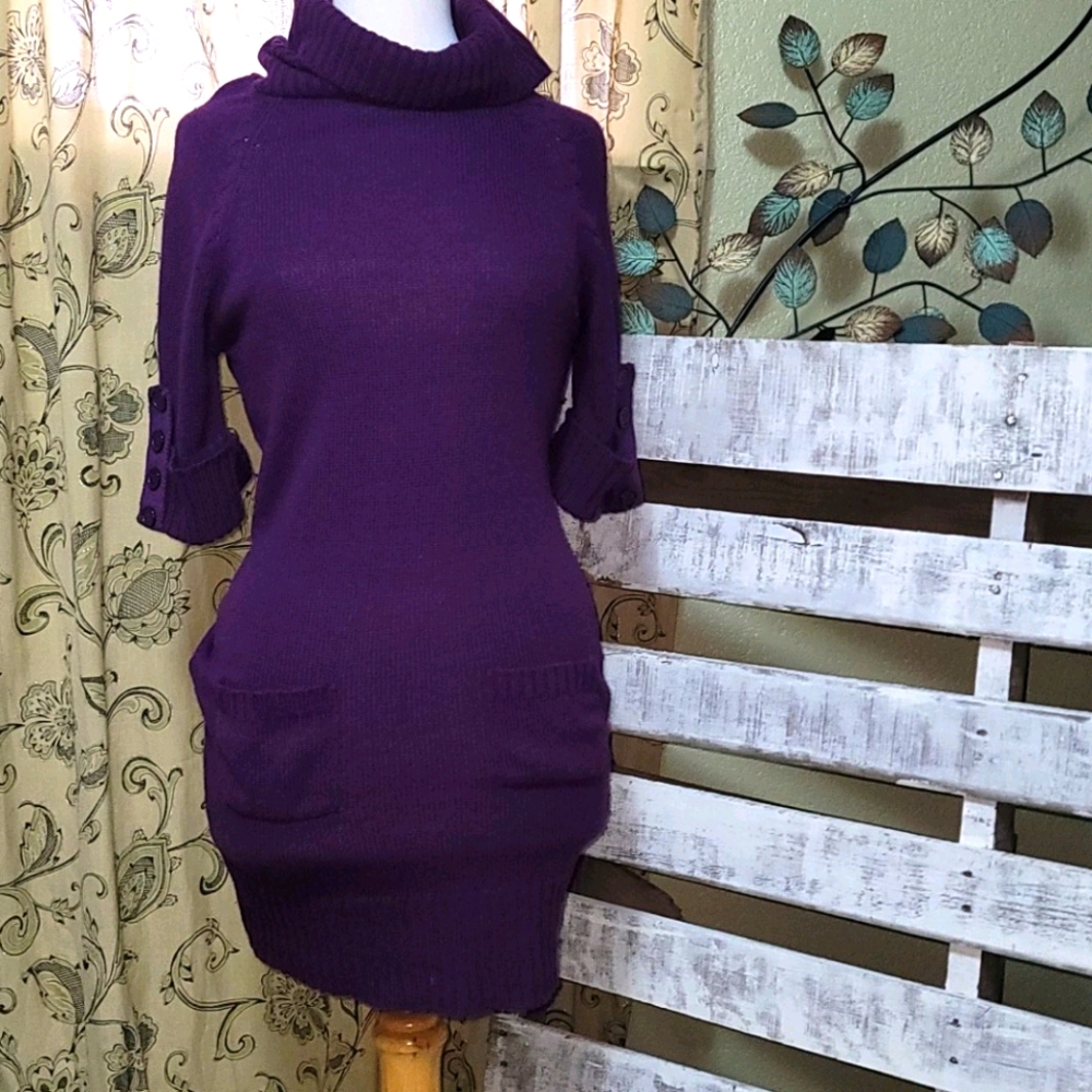 Size L Aviva Knot Dress Plum color with POCKETS
